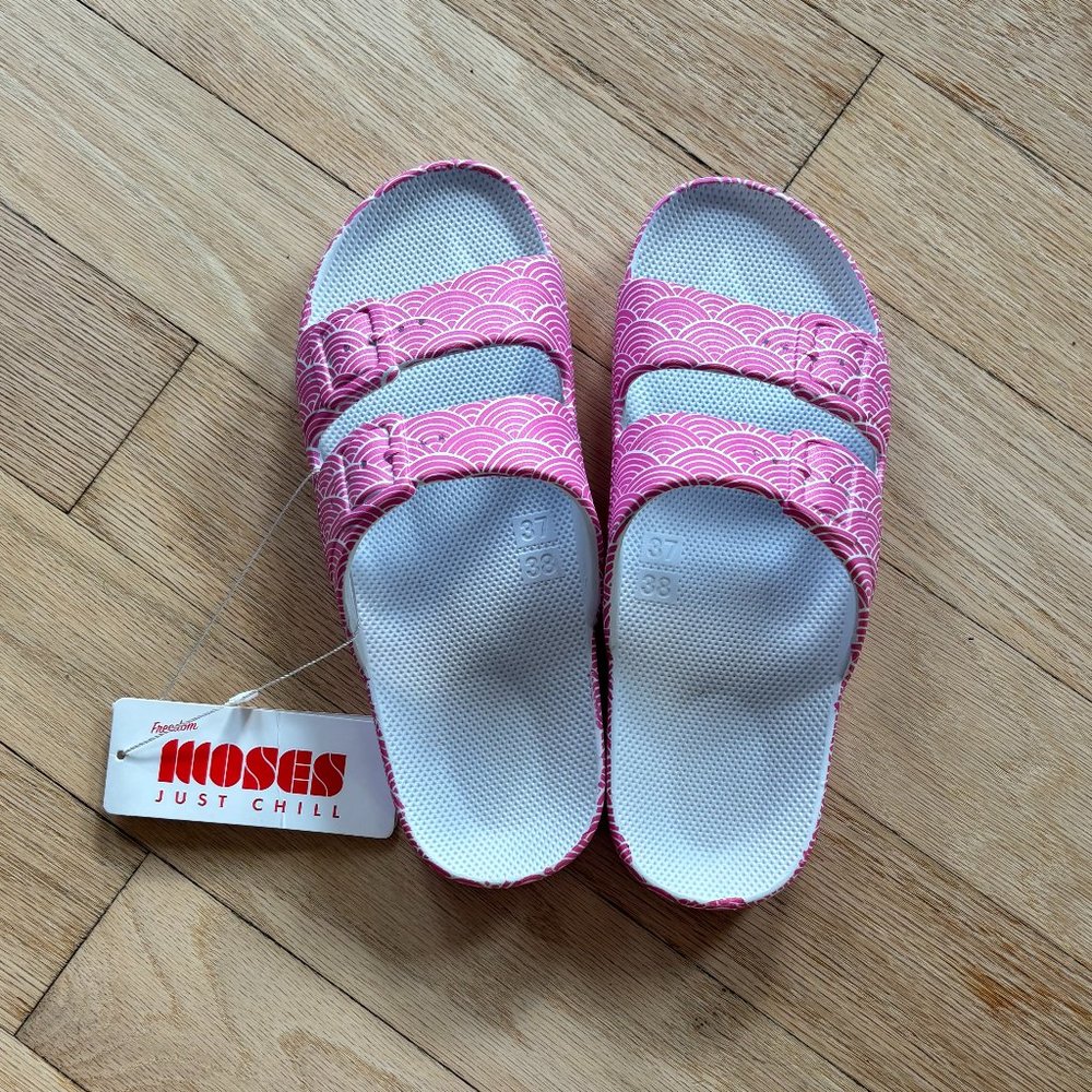 Sun Pink Freedom Moses Slides